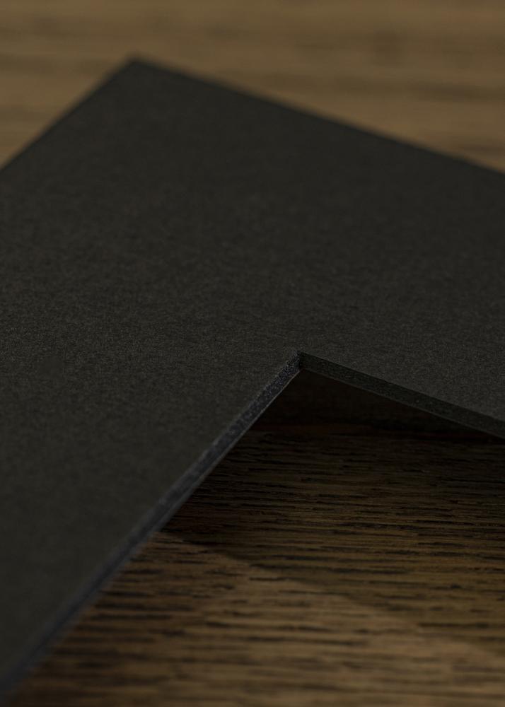 Passepartout Schwarz (schwarzer Kern) 40x40 cm (29x29)