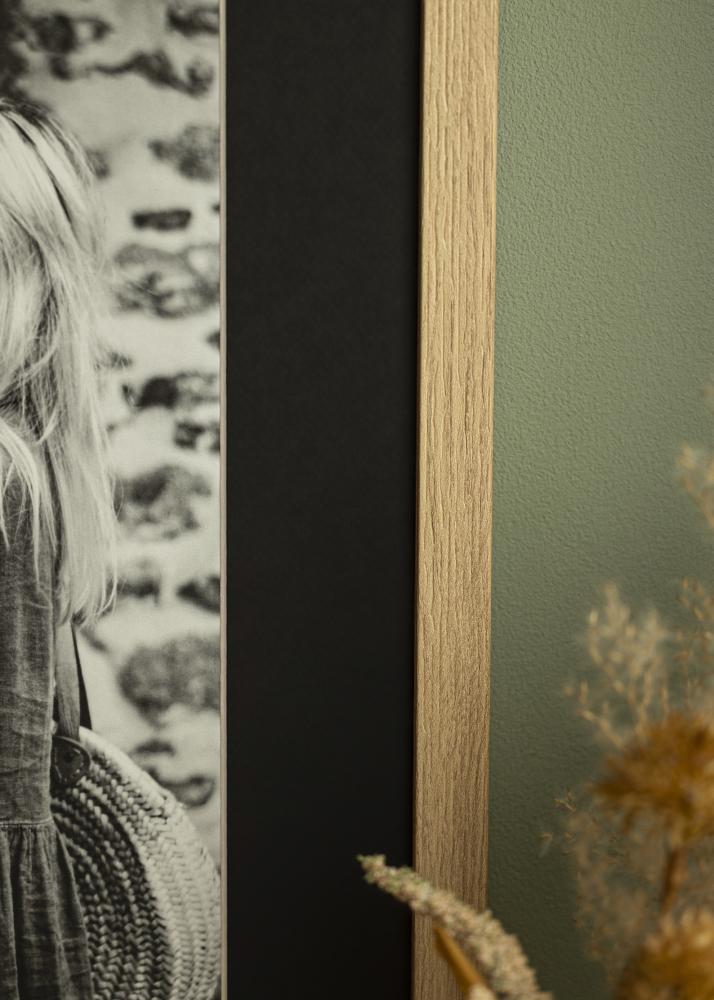 Passepartout Schwarz Standard (weißer Kern) 60x60 cm (49x49)