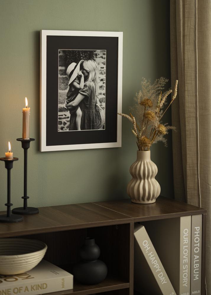 Passepartout Schwarz Standard (weißer Kern) 40x60 cm (31,9x47,3 - A3+)